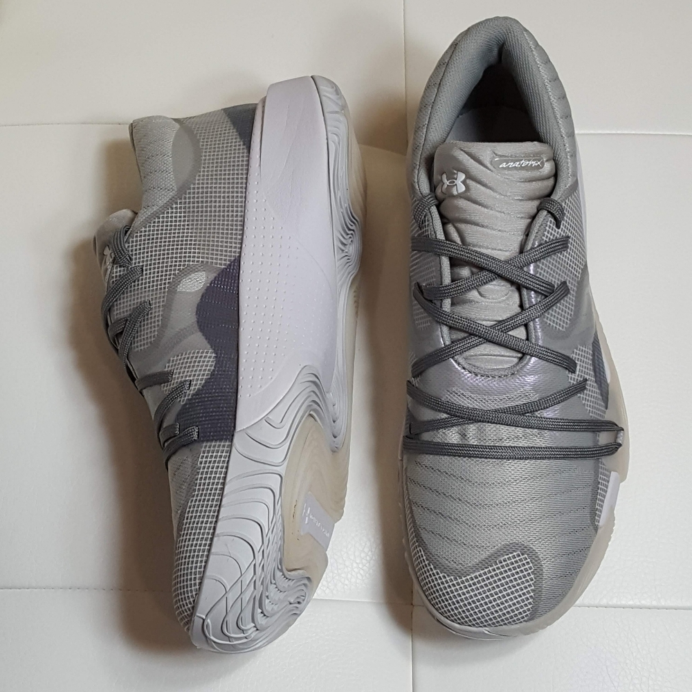 Under Armour Men's Anatomix Spawn Basketball Shoes